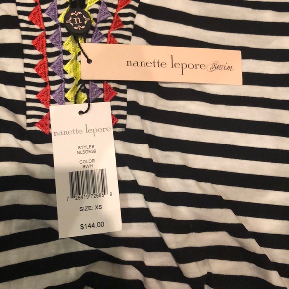 Nanette Leplore - Picture 2 of 5